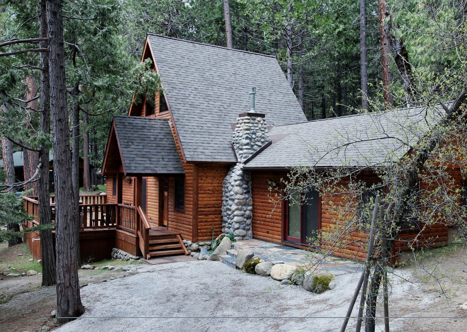 Building Photo - 8033 Woodpecker Way