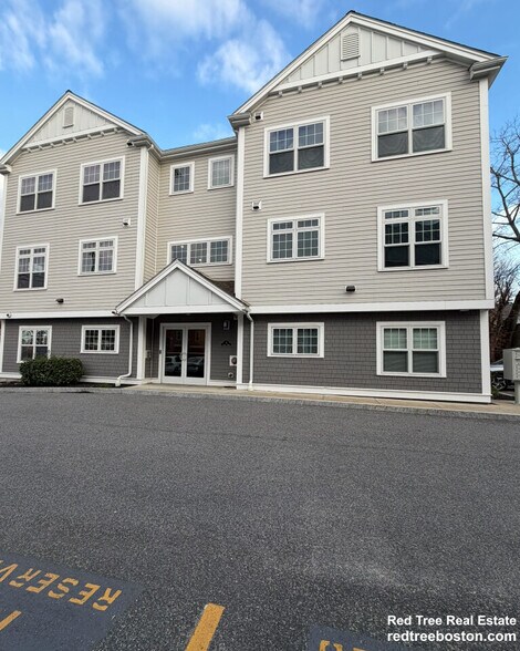 Building Photo - 11 Alder St