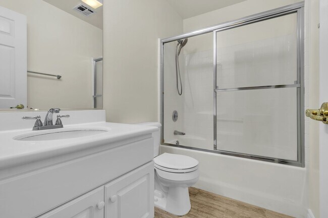 Building Photo - 204 Terra Bella