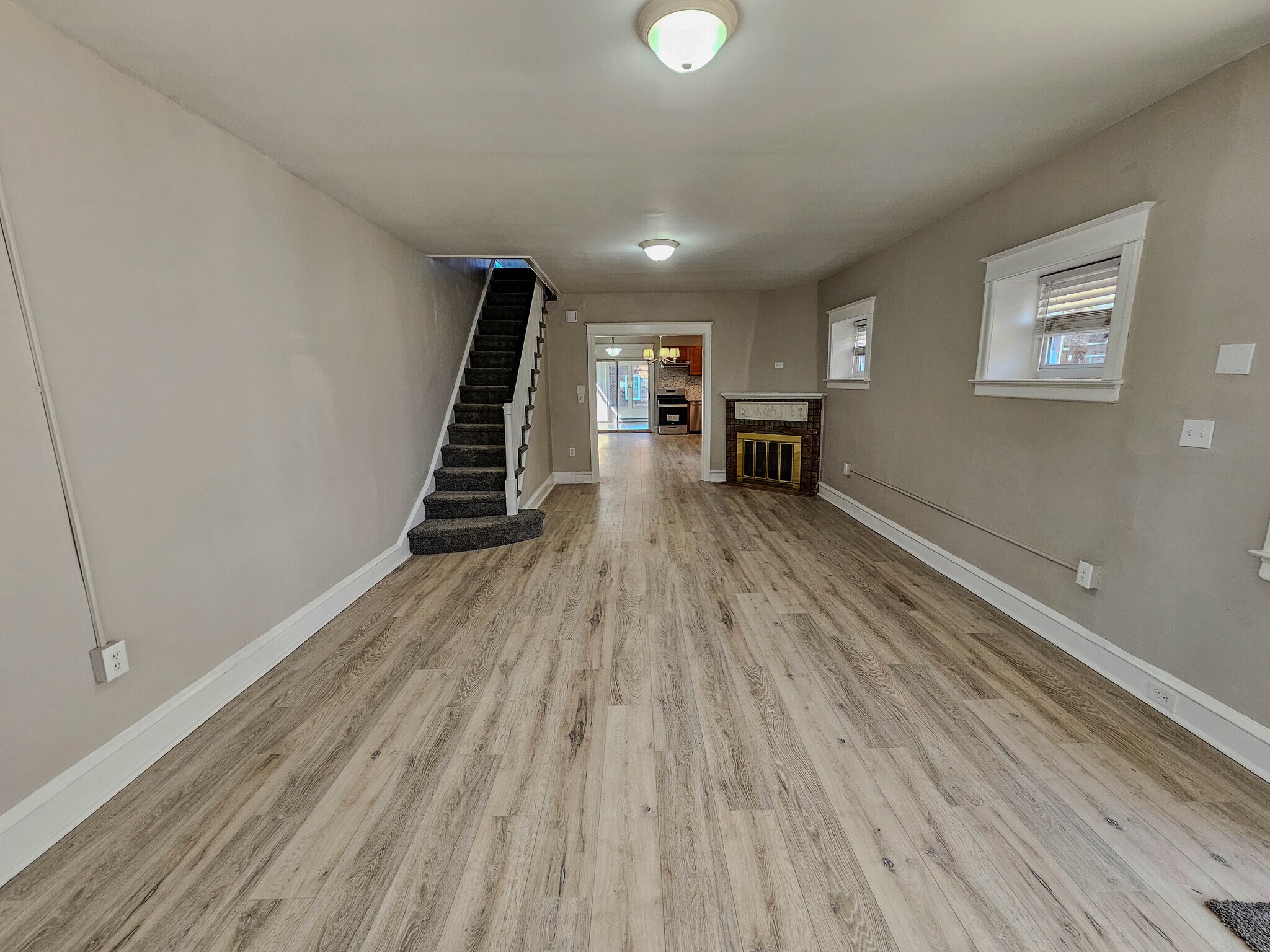 Building Photo - 740 Church Ln