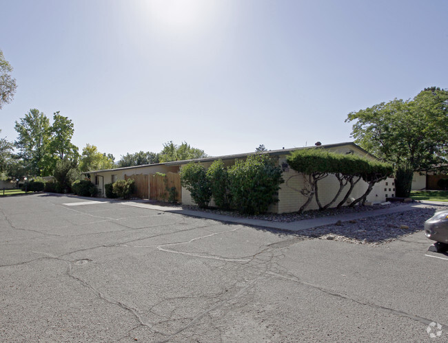 Primary Photo - Laguna Terrace Apartments