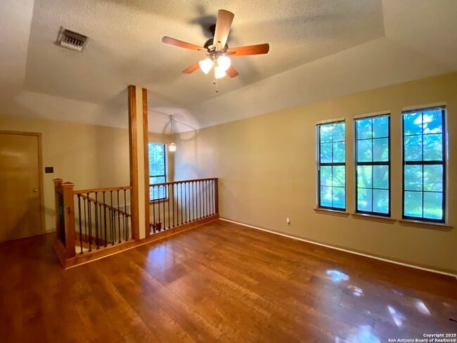 Building Photo - 8911 Shady Leaf