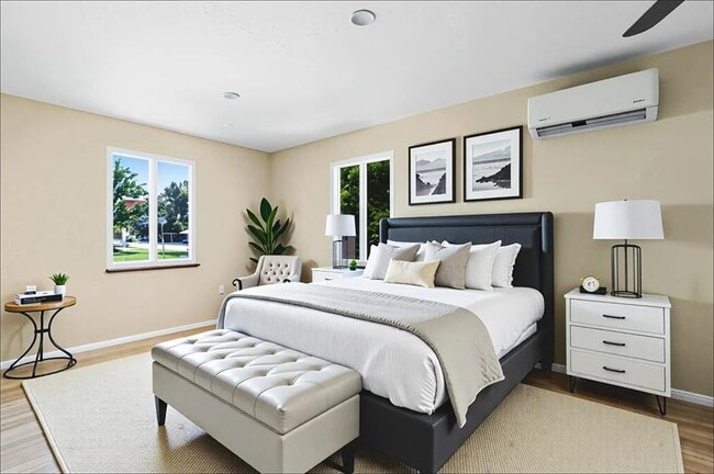 Building Photo - 1415 NE 25th St