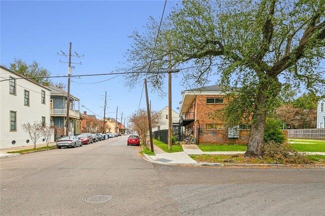 Building Photo - 1429 Governor Nicholls St