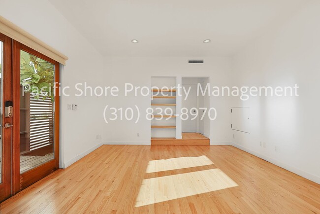 Building Photo - 543 Rose Ave