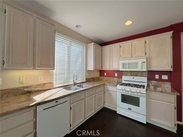 Building Photo - 11811 Fairway Dr