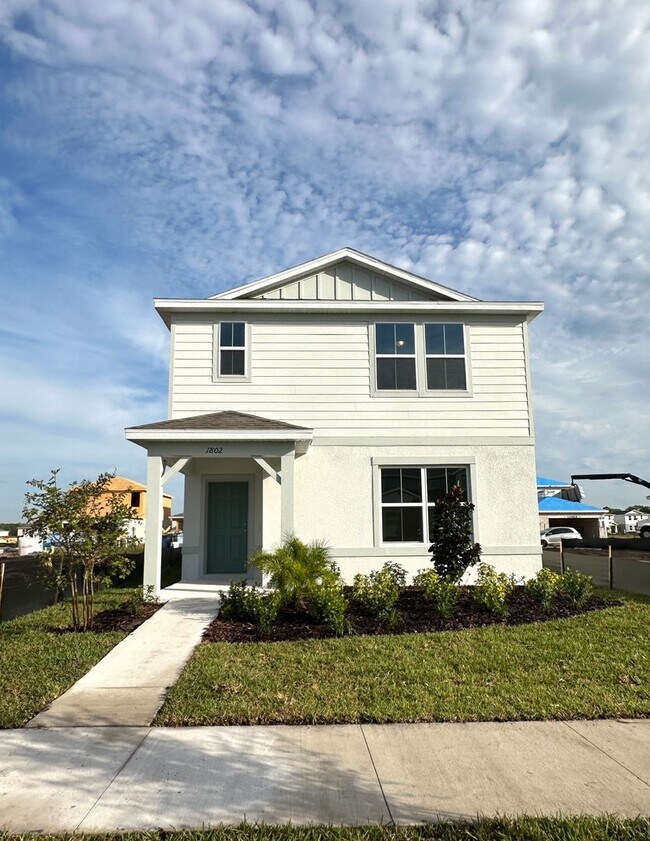 Building Photo - Beautiful 4/3 w/ Loft Energy Efficient Hom...