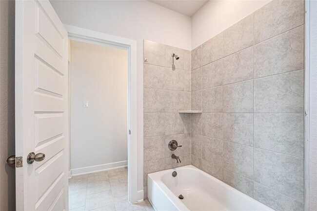 Building Photo - 23649 Silver Palm Trl