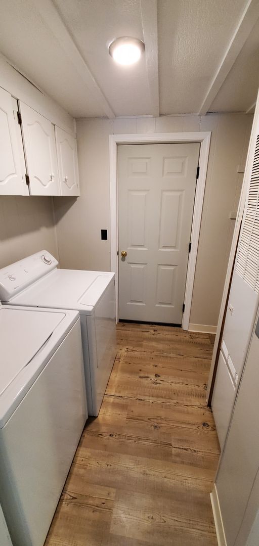 Building Photo - Newly Renovated Home Now Available to Lease!