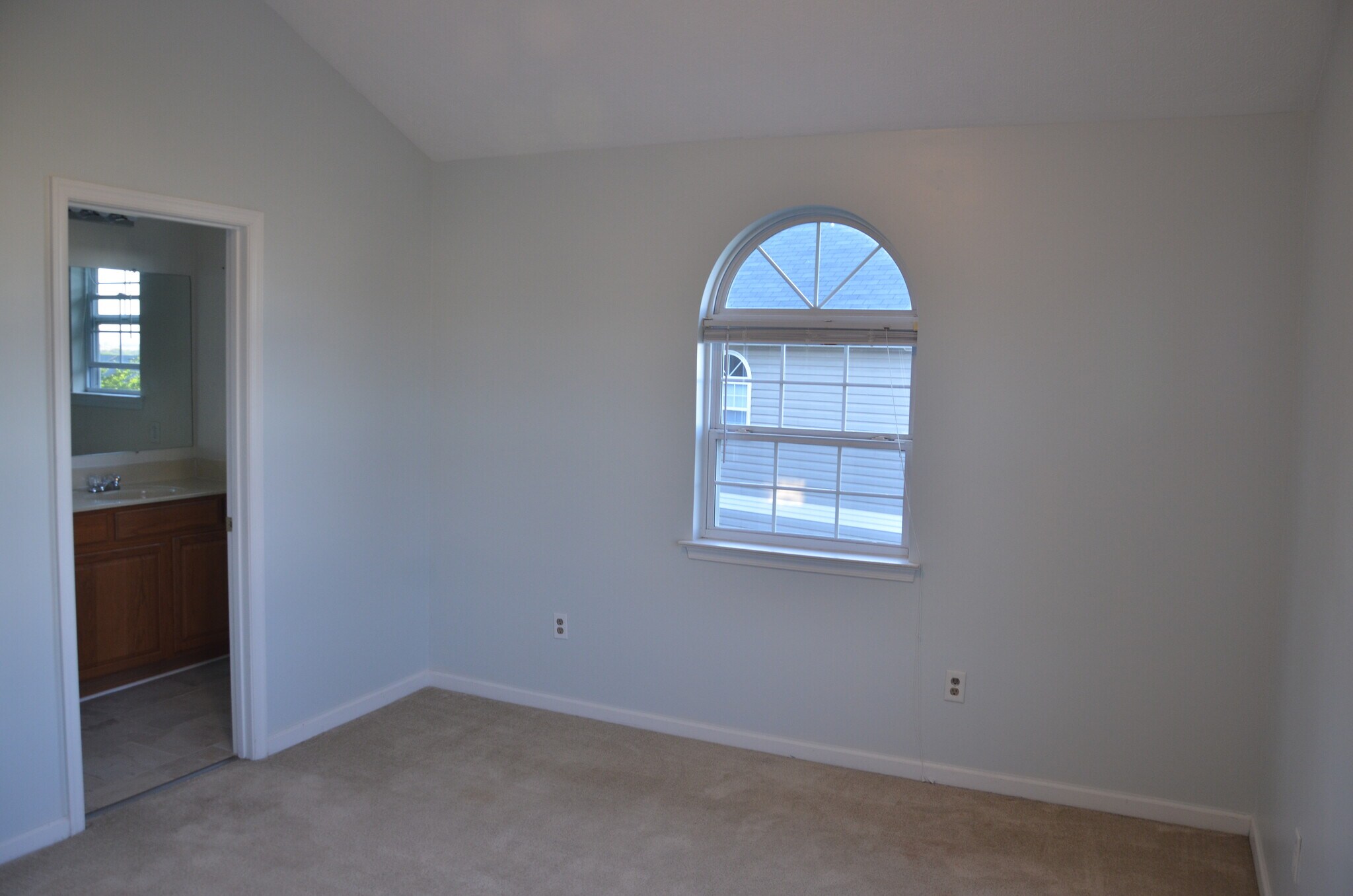 Building Photo - 311 Emerson Ln