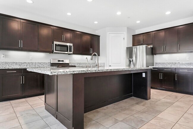 Building Photo - 40632 Firenze Ct