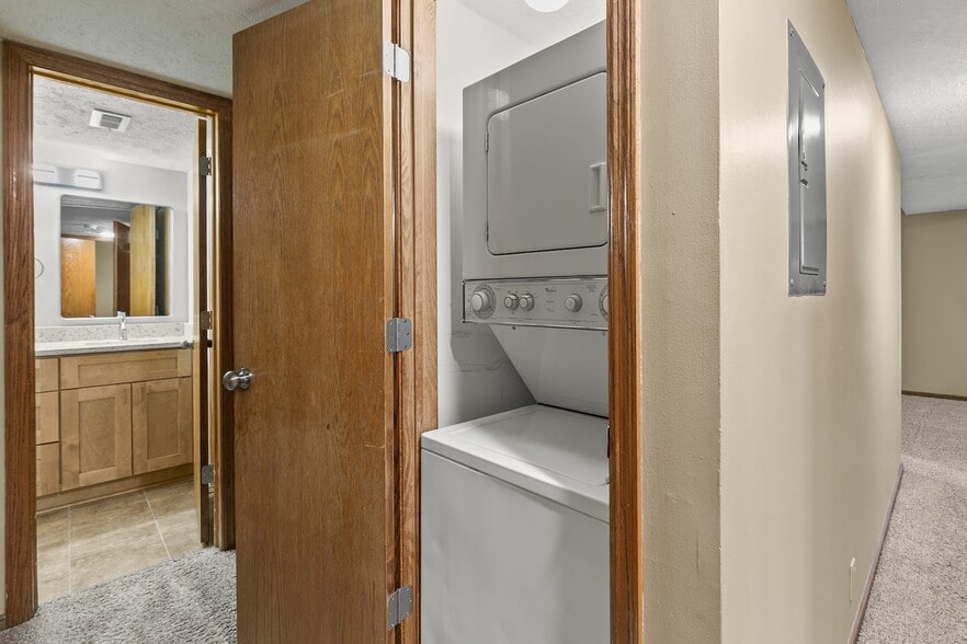 Laundry - 2906 S 123rd St