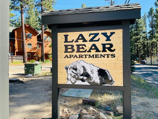 Building Photo - 2 bed 1 bath unit for rent in South Lake Tahoe