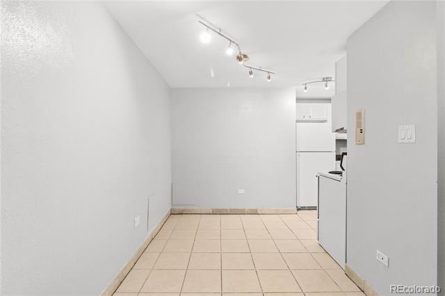 Building Photo - 909 S Pearl St