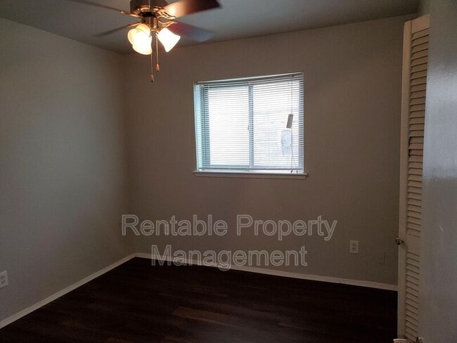 Building Photo - 3017 Abston Dr