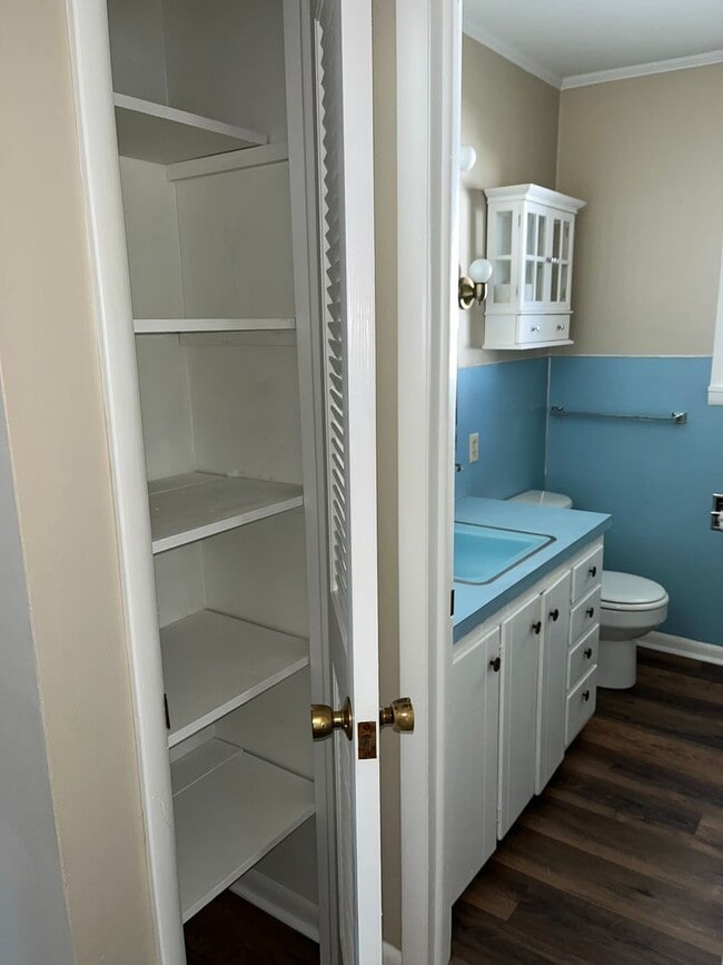 Building Photo - 3 Bed 1.5 Bath Home