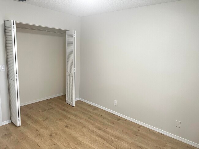 Building Photo - 5387 Grand Park Pl