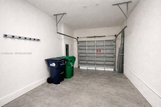 Building Photo - 10911 NW 79th St