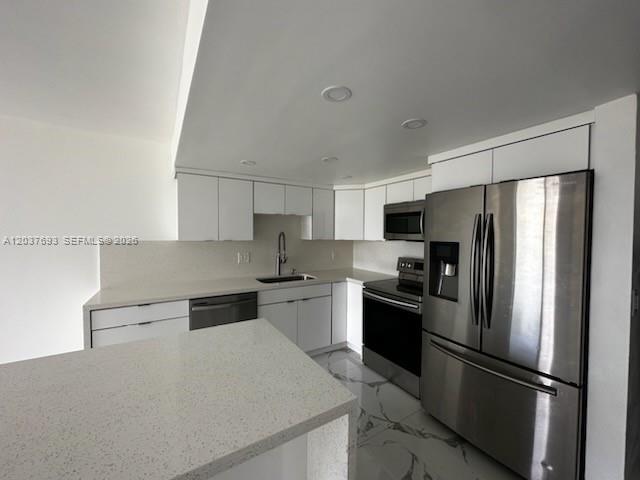 Building Photo - 8307 SW 142nd Ave