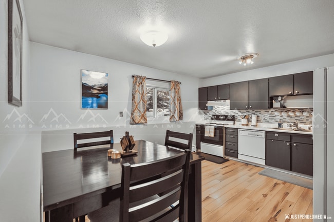 Building Photo - 12739-12739 Tanada Loop