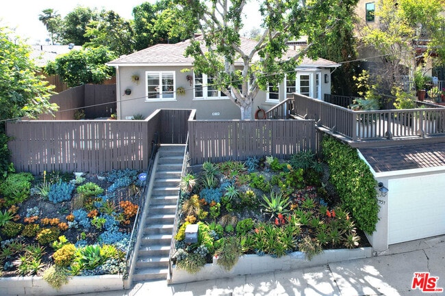 Building Photo - 1337 Westerly Terrace