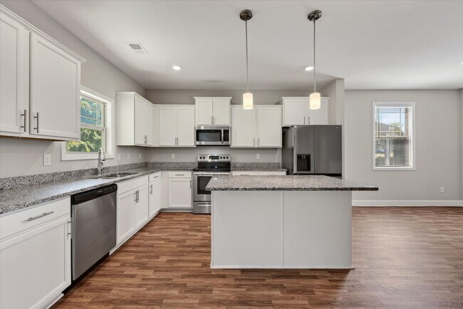 Building Photo - 1196 Black Oak Cir