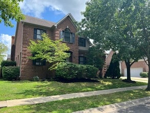 Building Photo - 4204 Nutmeg Dr