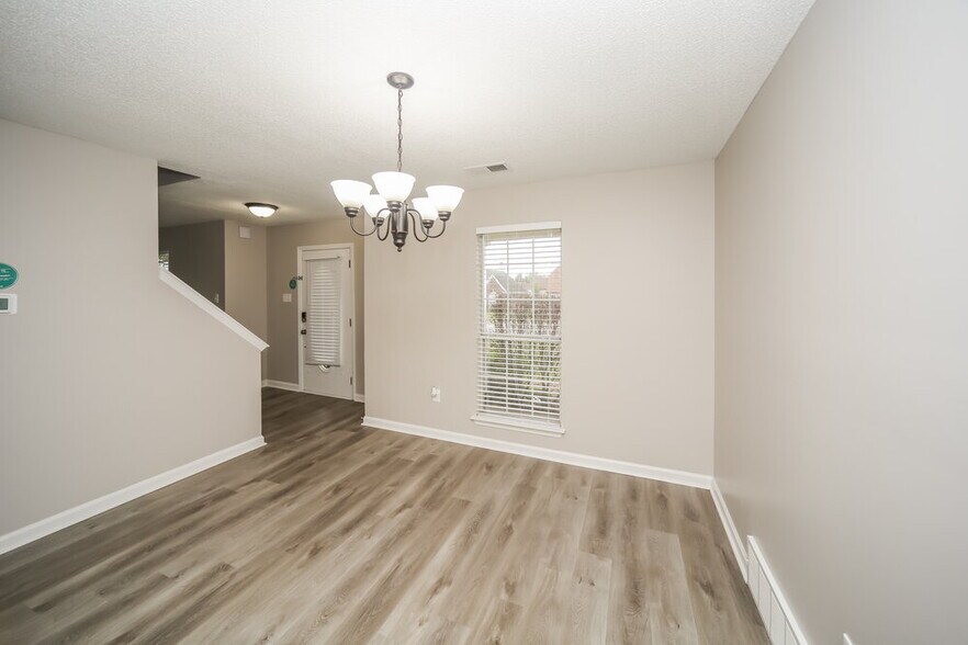 Building Photo - 7228 Hunter's Horn Dr