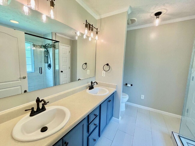 Building Photo - 3-Bed, 2-Bath Nest With Bonus Room In Faye...