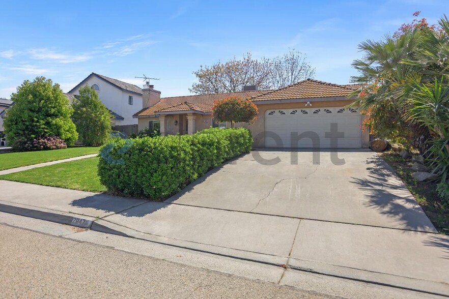 Building Photo - 2847 Hillcrest St