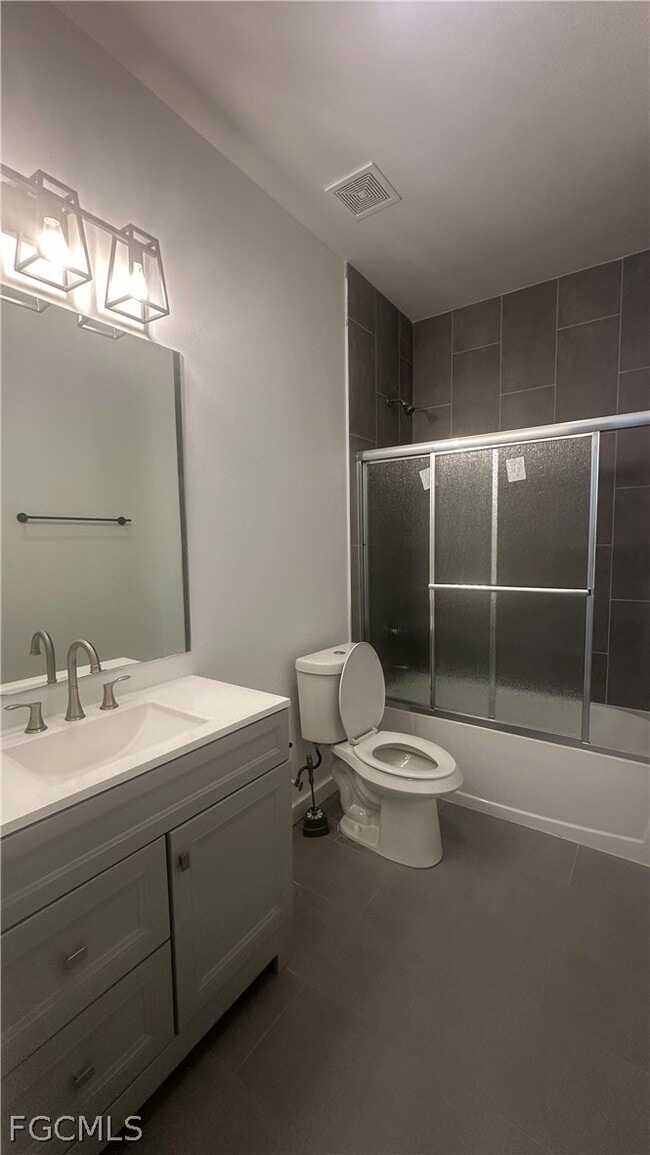 Building Photo - 4734 22nd St SW