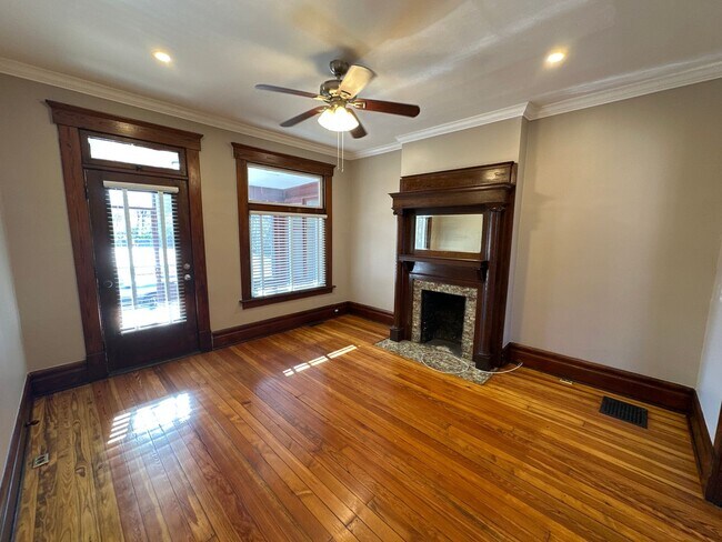 Building Photo - 138 E Lincoln St