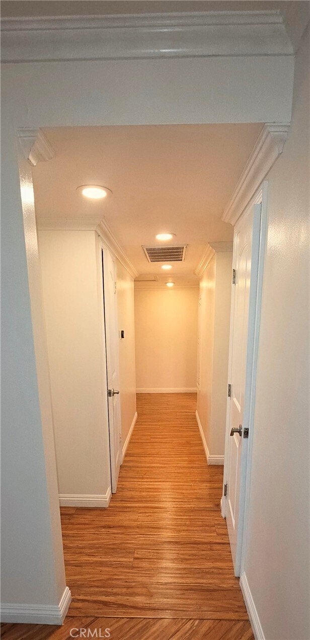 Building Photo - 2500 Sidon Ave