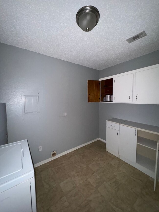 Building Photo - rental property