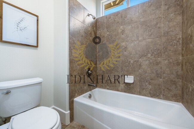 Building Photo - 1632 N Broadbent Ln