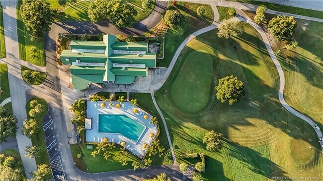 Building Photo - 4215 Gator Trace Ave