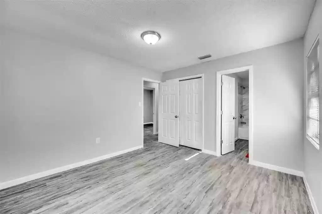 Building Photo - 3204 E Lambright St