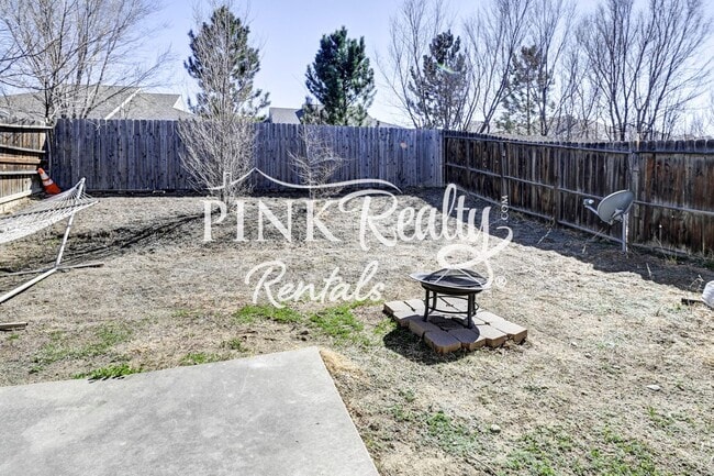 Building Photo - 2050 Copper Creek Dr