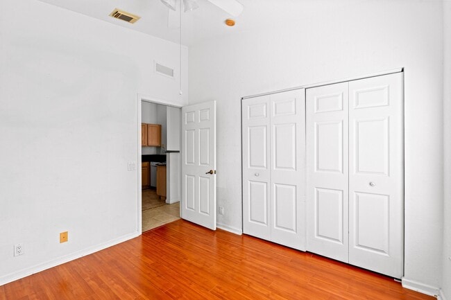 Building Photo - 3156 Laurel Ridge Cir