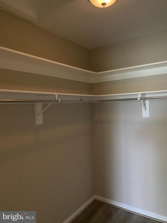 Building Photo - 9949 Grapewood Ct