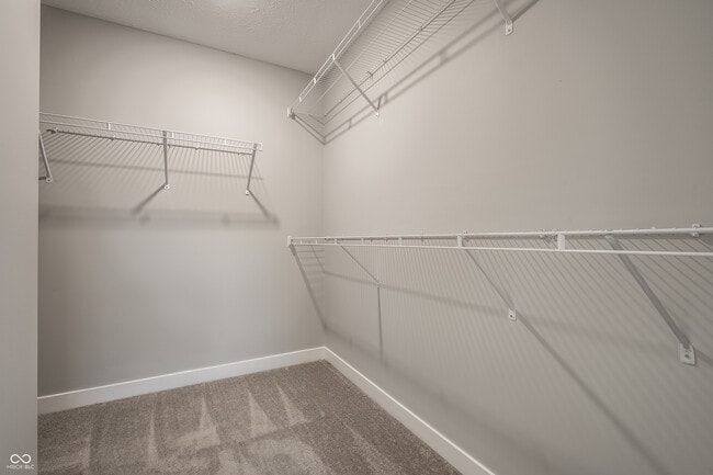 Building Photo - 305 Fairfax Way