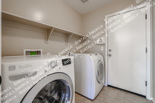 Building Photo - 14958 W Cameron Dr