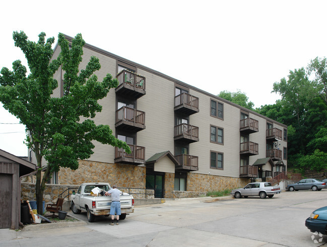 Building Photo - Tamarind Apartments