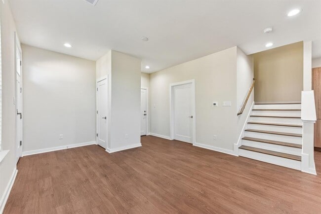 Building Photo - 17012 Marsh Wren Pass