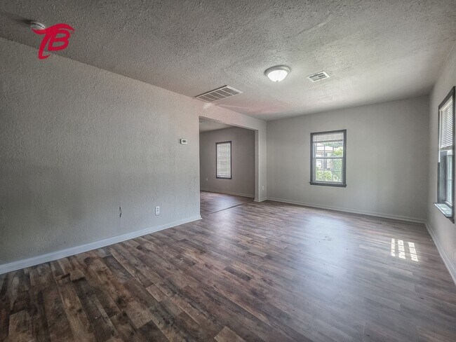 Building Photo - 1153 Windemere Ave
