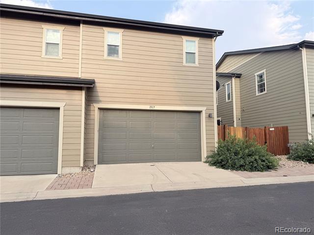Building Photo - 1517 S Dallas Cir