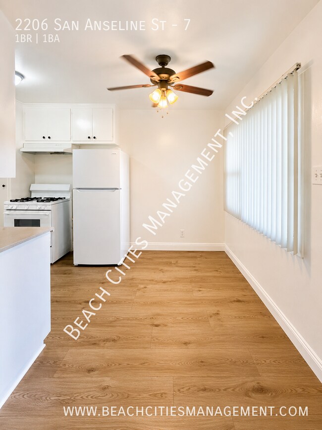 Building Photo - 2206 San Anseline Ave