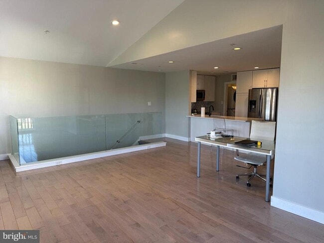 Building Photo - 9 Wagon Wheel Rd