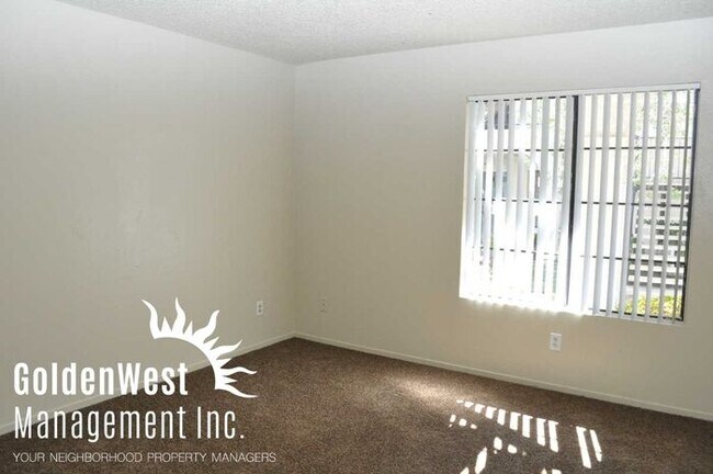 Building Photo - Great 2Bdm 2Ba Condo in Tropicana Villas