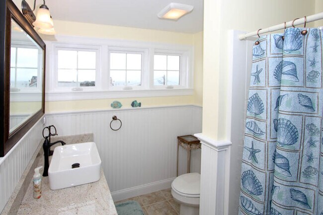 Building Photo - 177 A N Shore Blvd